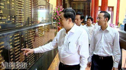 Phó chủ tịch Thường trực Quốc hội Trần Thanh Mẫn thăm gia đình chính sách tại Phú Quốc, Kiên Giang